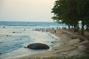 skolflickor-badar-galle-sri-lanka