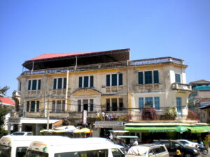 koloniala-byggnader-phnom-penh