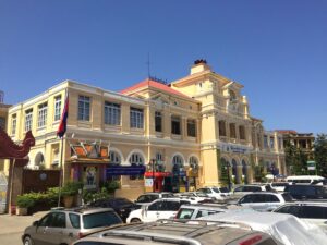 kolonial-posthus-phnom-penh