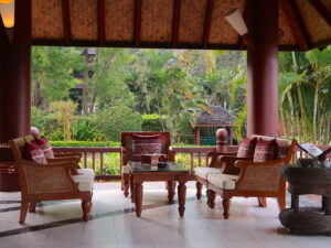 reception-pristine-lotus-resort-inle-lake
