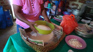 lunch-hos-lakesisk-familj-sri-lanka